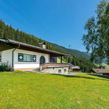Hanenhof Wald im Pinzgau